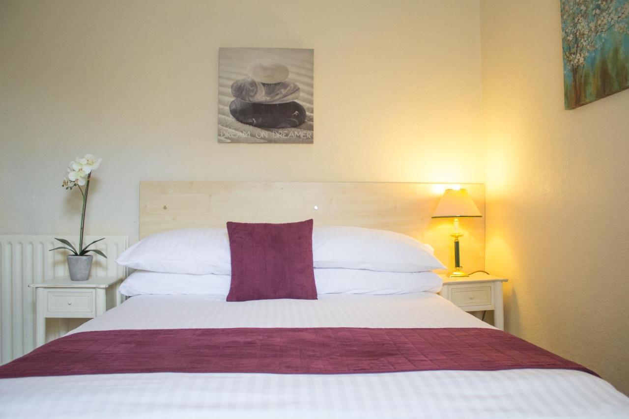 Auld Manse 3*